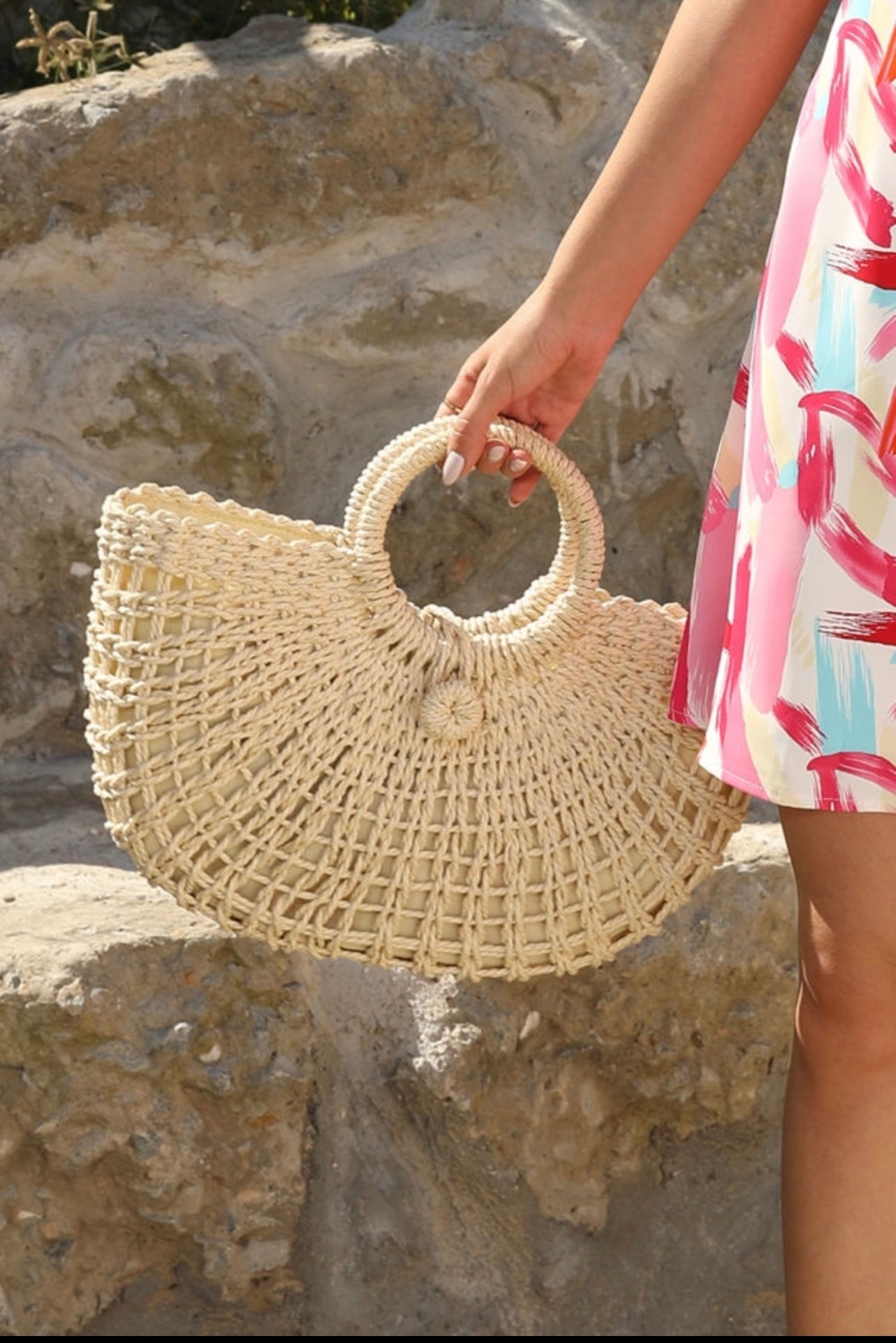 Beige woven round handbag