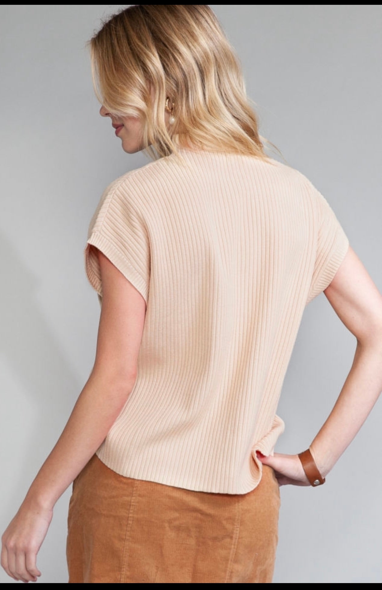 Ribbed knit short sleeve